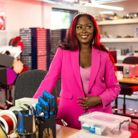 pexels-thisisengineering-19895714